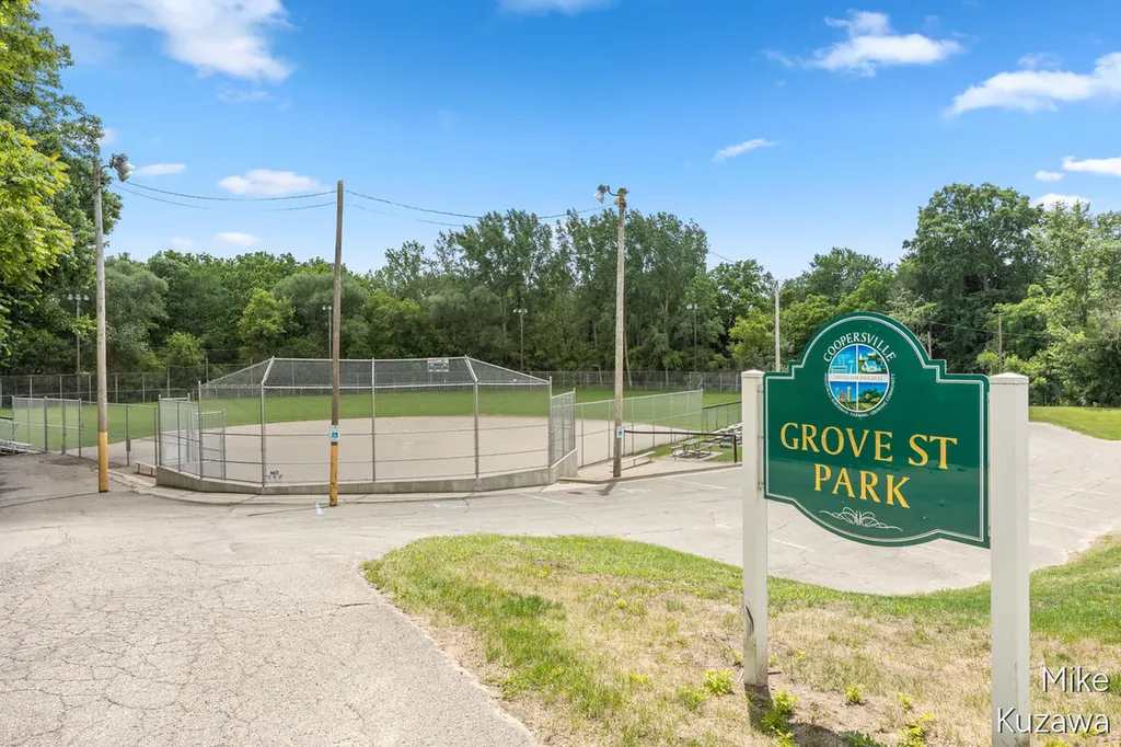 70 Grove Street Coopersville City MI 49404