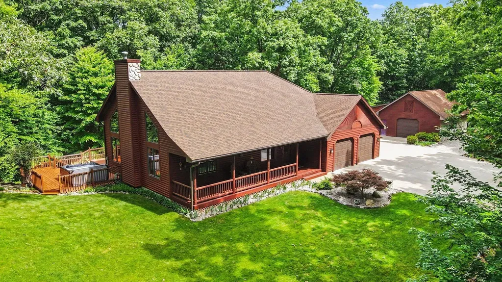 655 Auburn Trail SE Ada Township MI 49301