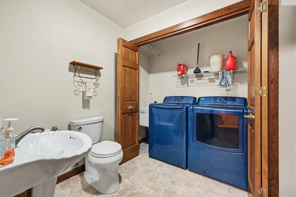 655 Auburn Trail SE Ada Township MI 49301