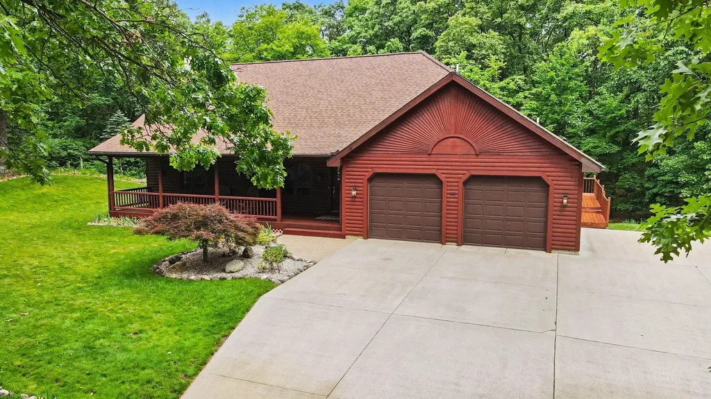 655 Auburn Trail SE Ada Township MI 49301
