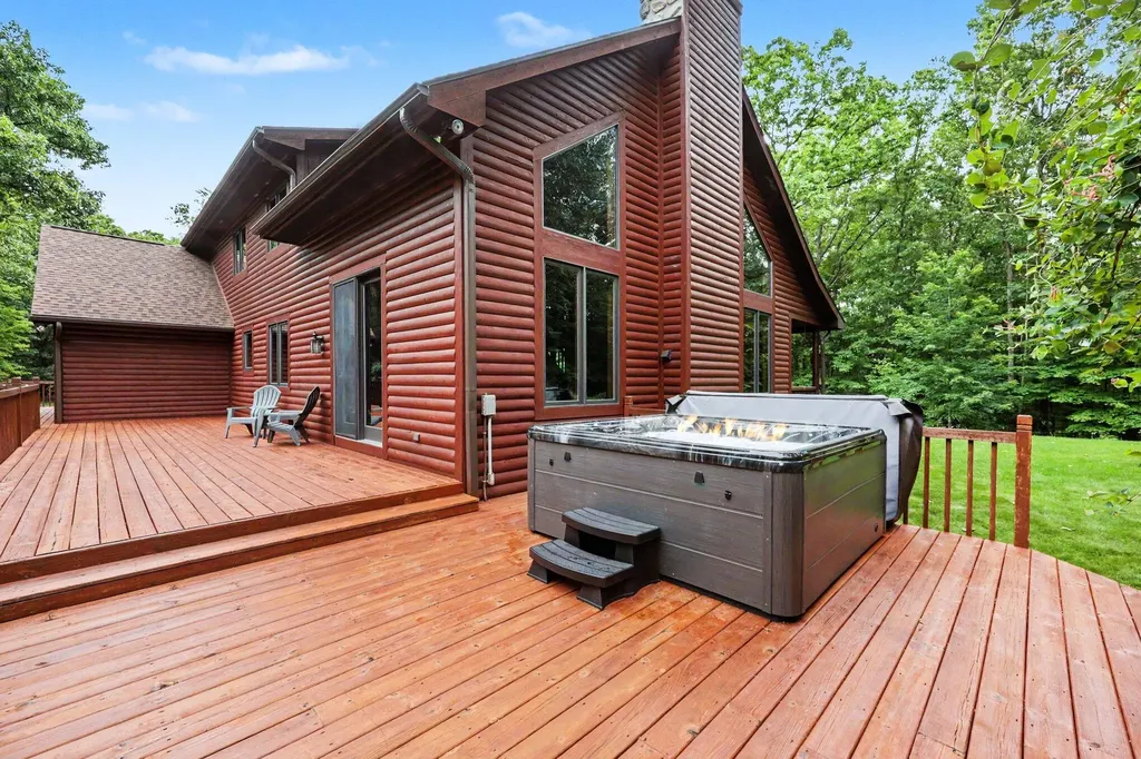 655 Auburn Trail SE Ada Township MI 49301