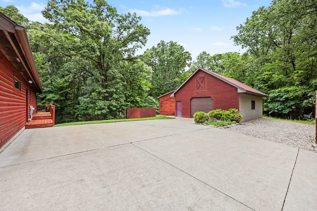 655 Auburn Trail SE Ada Township MI 49301