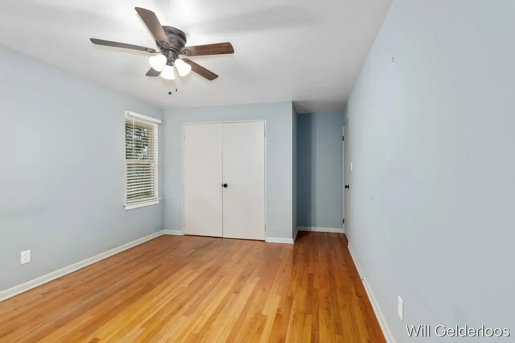1938 Woodlawn Avenue SE Grand Rapids City MI 49506