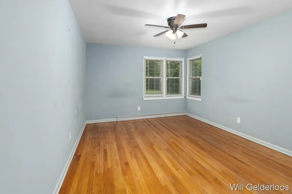 1938 Woodlawn Avenue SE Grand Rapids City MI 49506