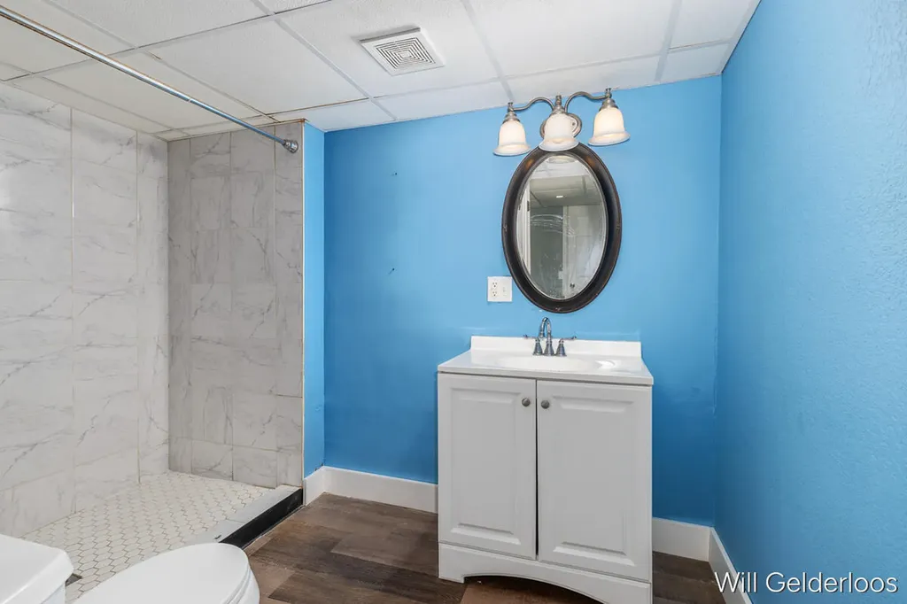 1938 Woodlawn Avenue SE Grand Rapids City MI 49506