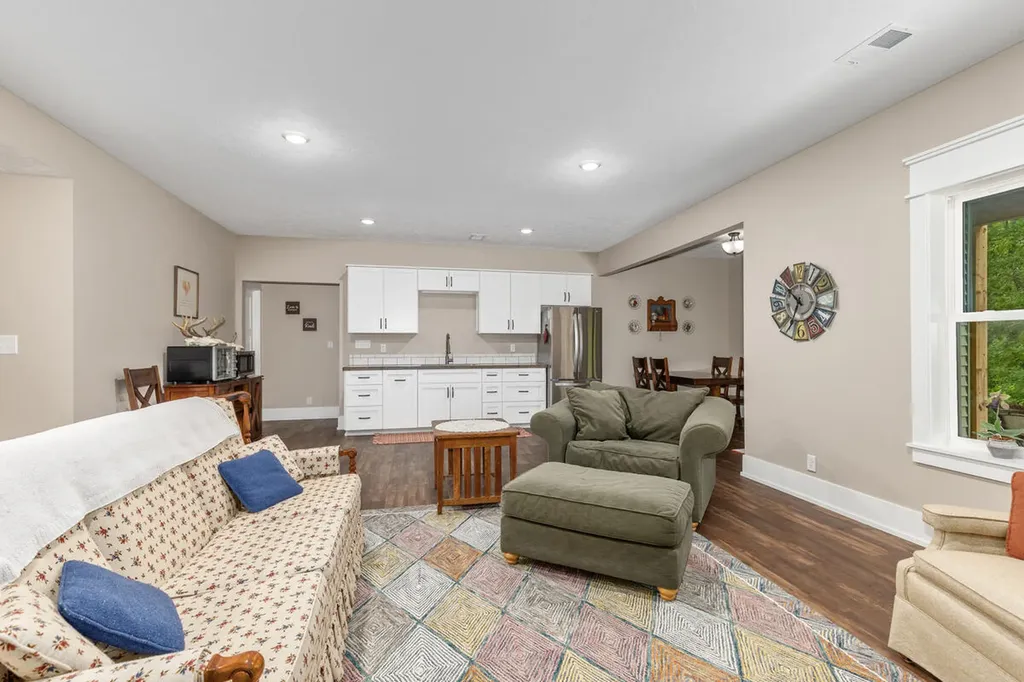 2961 Bristol Avenue NW Walker City MI 49544