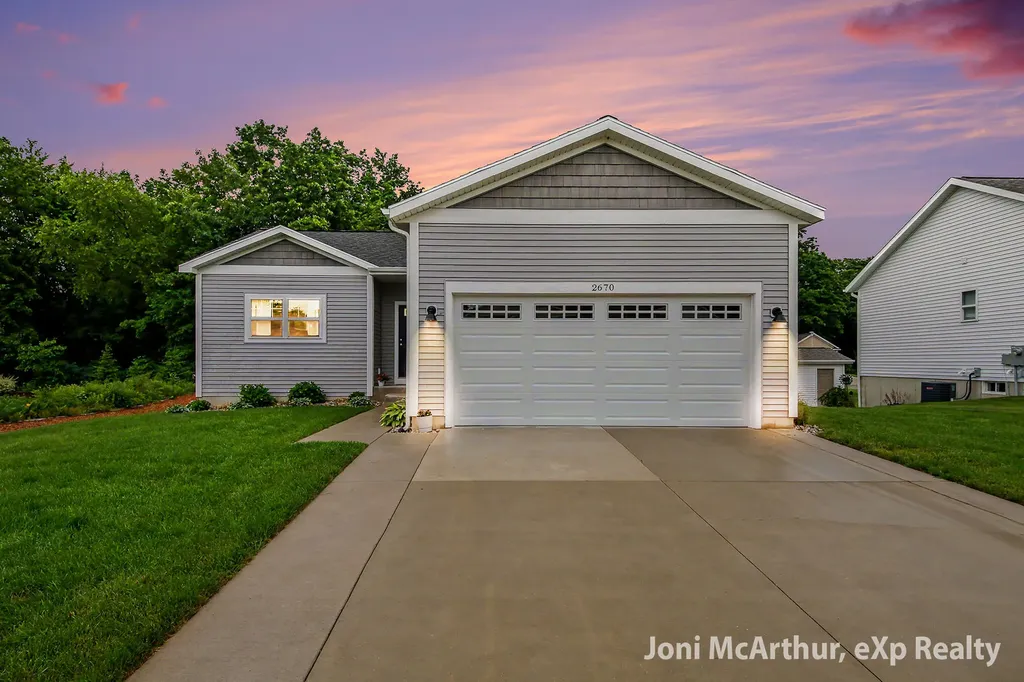 2670 Eagle Ridge Fruitport Charter Township MI 49444