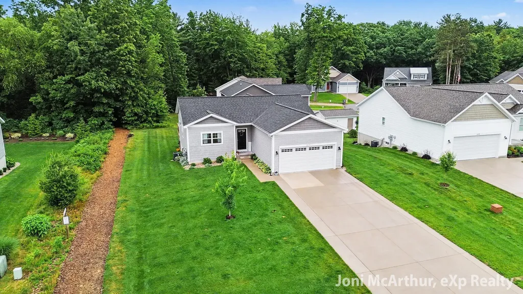 2670 Eagle Ridge Fruitport Charter Township MI 49444