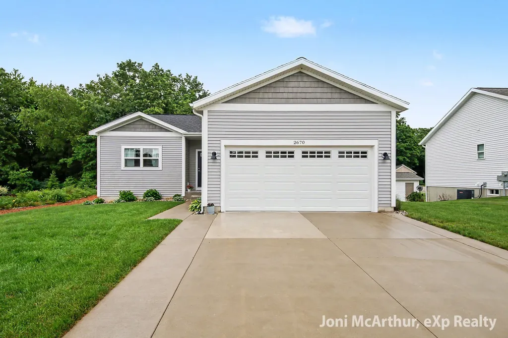 2670 Eagle Ridge Fruitport Charter Township MI 49444