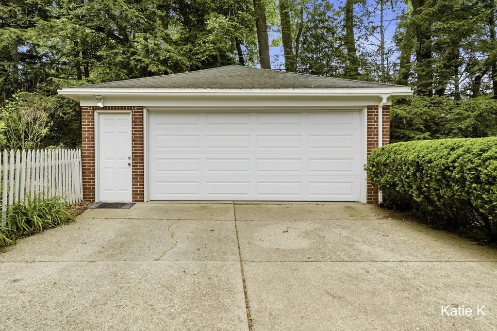 1648 Fisk Road SE East Grand Rapids City MI 49506