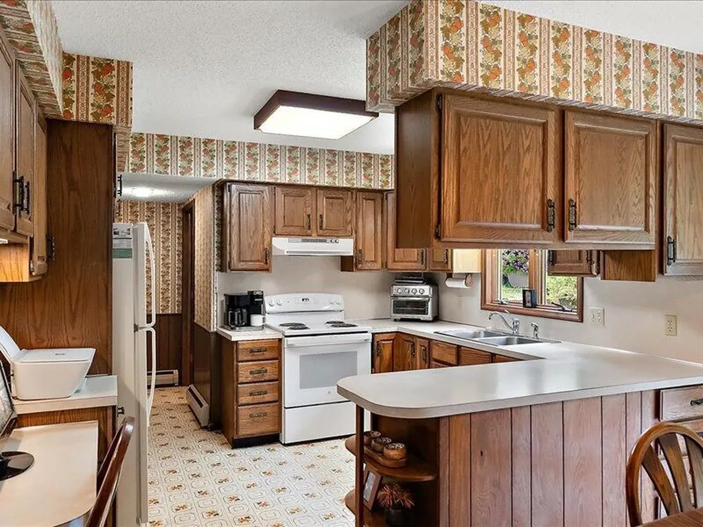 728 N Stewart Avenue Fremont City MI 49412