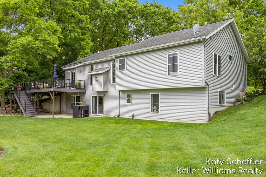4611 Windcliff Drive NE Plainfield Charter Township MI 49341