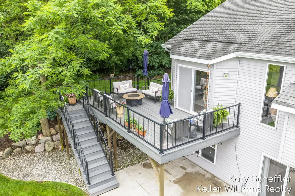4611 Windcliff Drive NE Plainfield Charter Township MI 49341