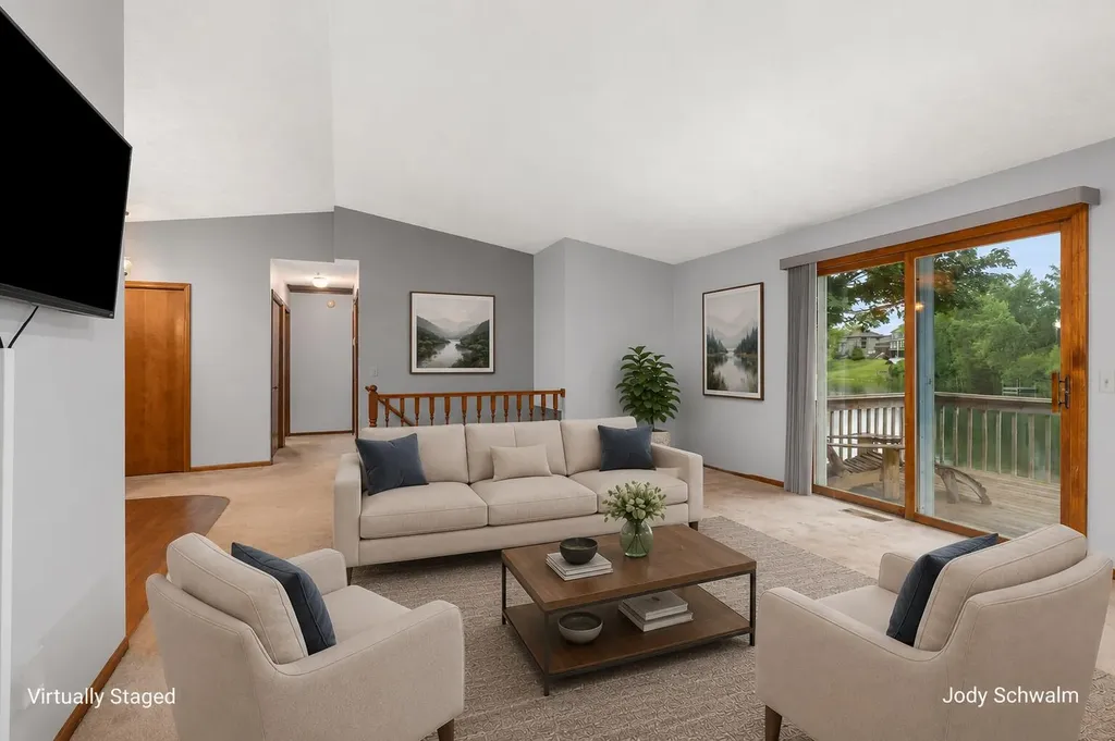 2223 Maguire Avenue NE Grand Rapids Charter Township MI 49525