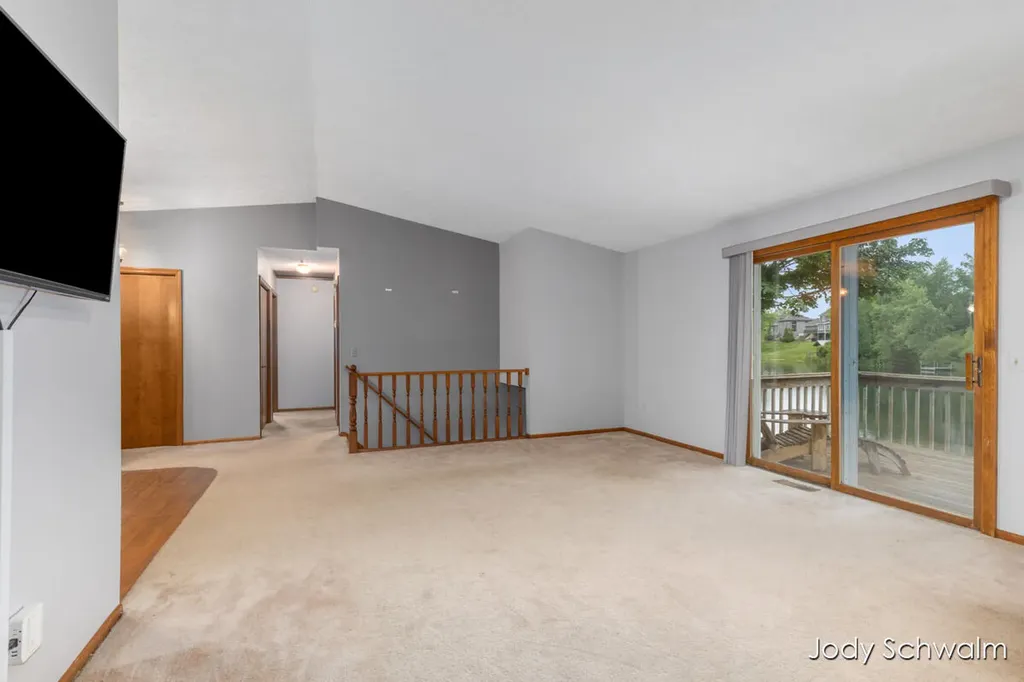2223 Maguire Avenue NE Grand Rapids Charter Township MI 49525