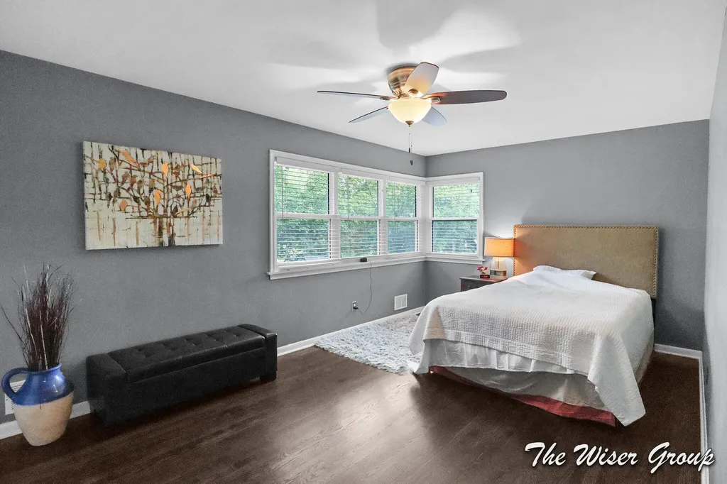 1613 Lotus Avenue SE Grand Rapids City MI 49506
