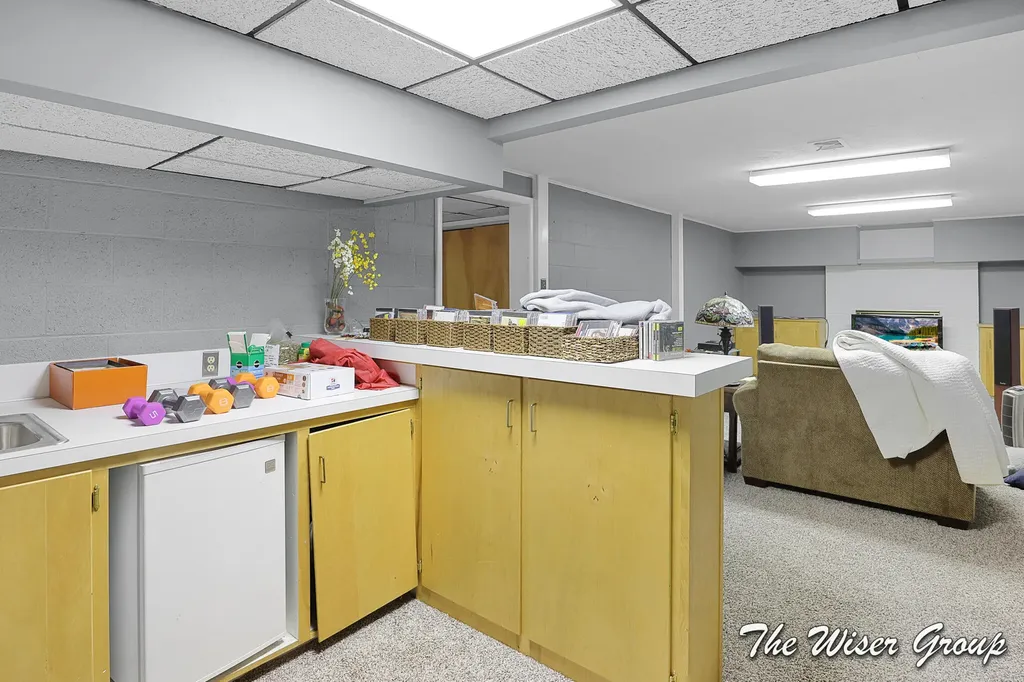 1613 Lotus Avenue SE Grand Rapids City MI 49506