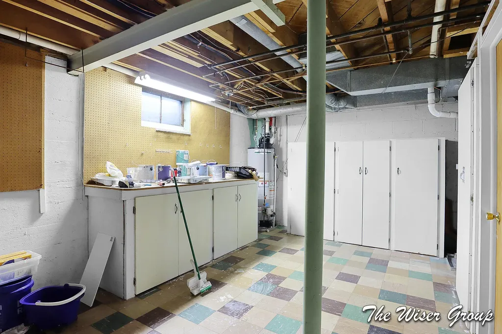 1613 Lotus Avenue SE Grand Rapids City MI 49506