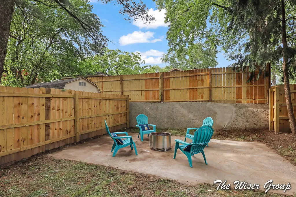 1613 Lotus Avenue SE Grand Rapids City MI 49506
