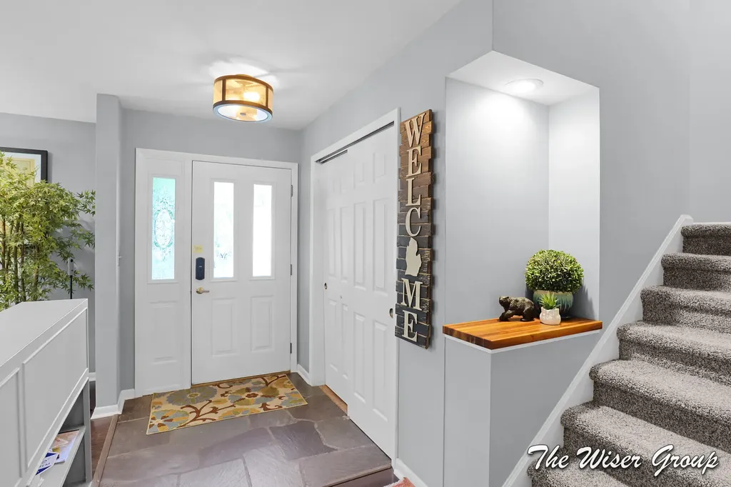 1613 Lotus Avenue SE Grand Rapids City MI 49506
