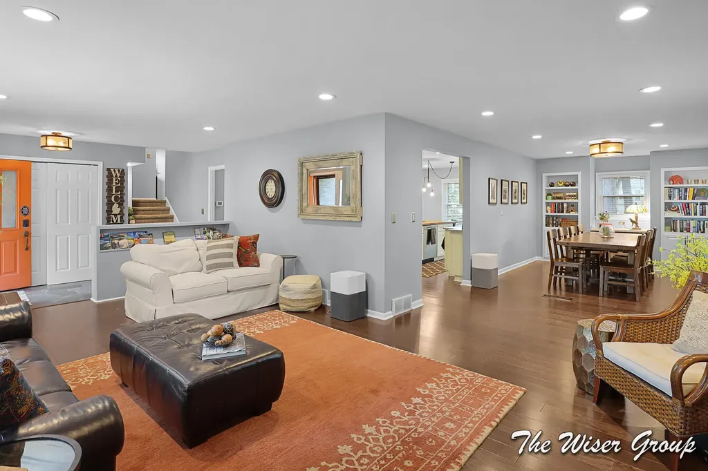1613 Lotus Avenue SE Grand Rapids City MI 49506