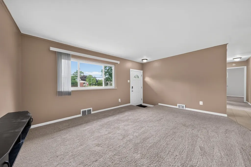 43924 Donley Drive Sterling Heights City MI 48314