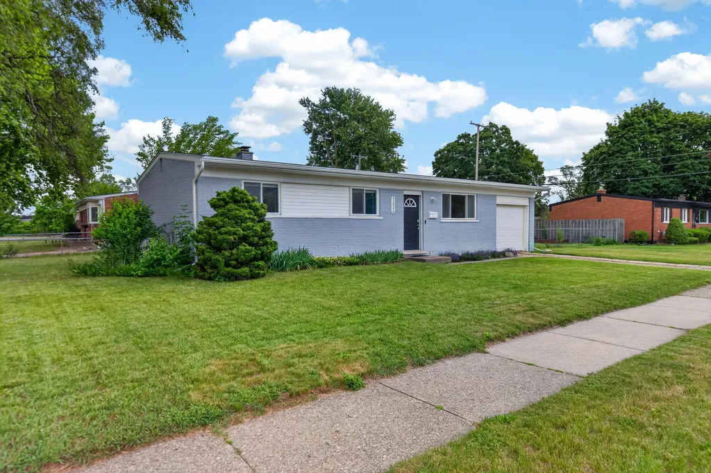 43924 Donley Drive Sterling Heights City MI 48314