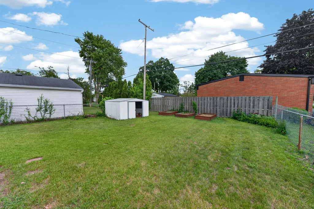 43924 Donley Drive Sterling Heights City MI 48314