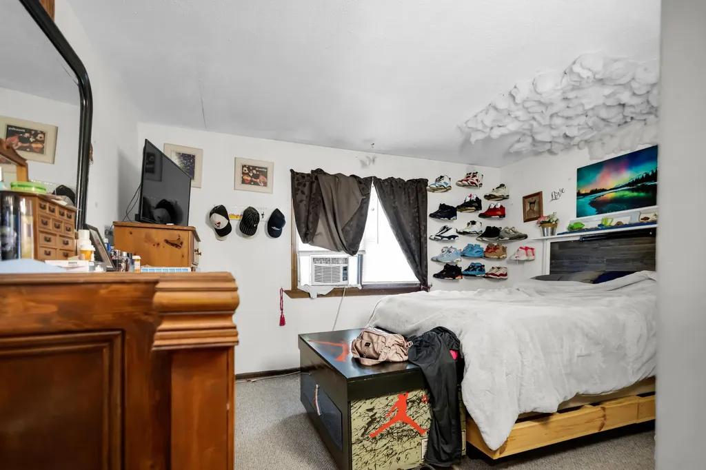 701-703 Coleman Street SE Gaines Charter Township MI 49548
