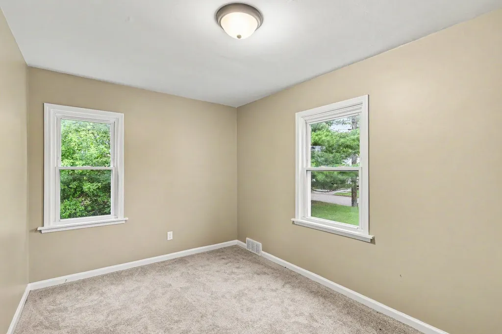 2215 Coolidge Street Lansing City MI 48906