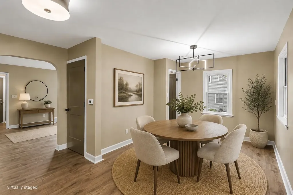 2215 Coolidge Street Lansing City MI 48906
