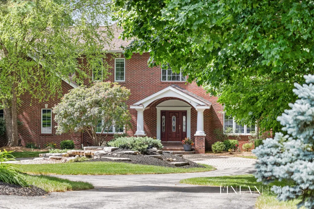 8210 Powderhorn Trail SE Caledonia Township MI 49316