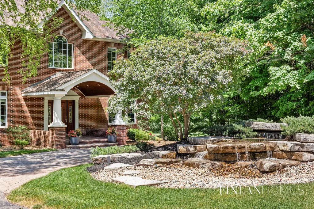 8210 Powderhorn Trail SE Caledonia Township MI 49316