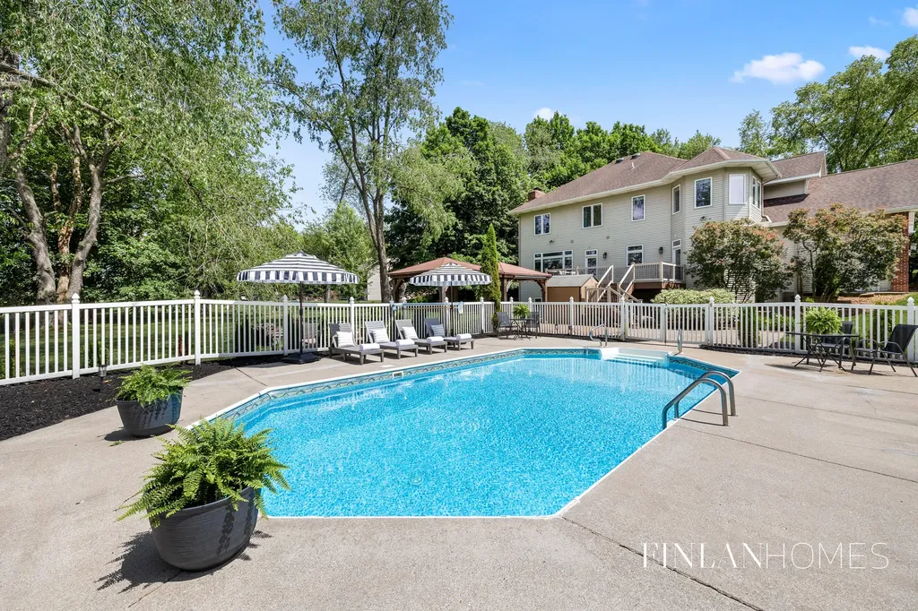 8210 Powderhorn Trail SE Caledonia Township MI 49316