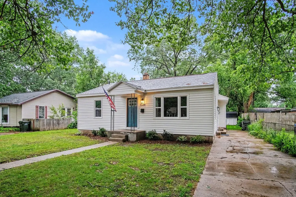 1339 Howard Avenue Muskegon City MI 49442