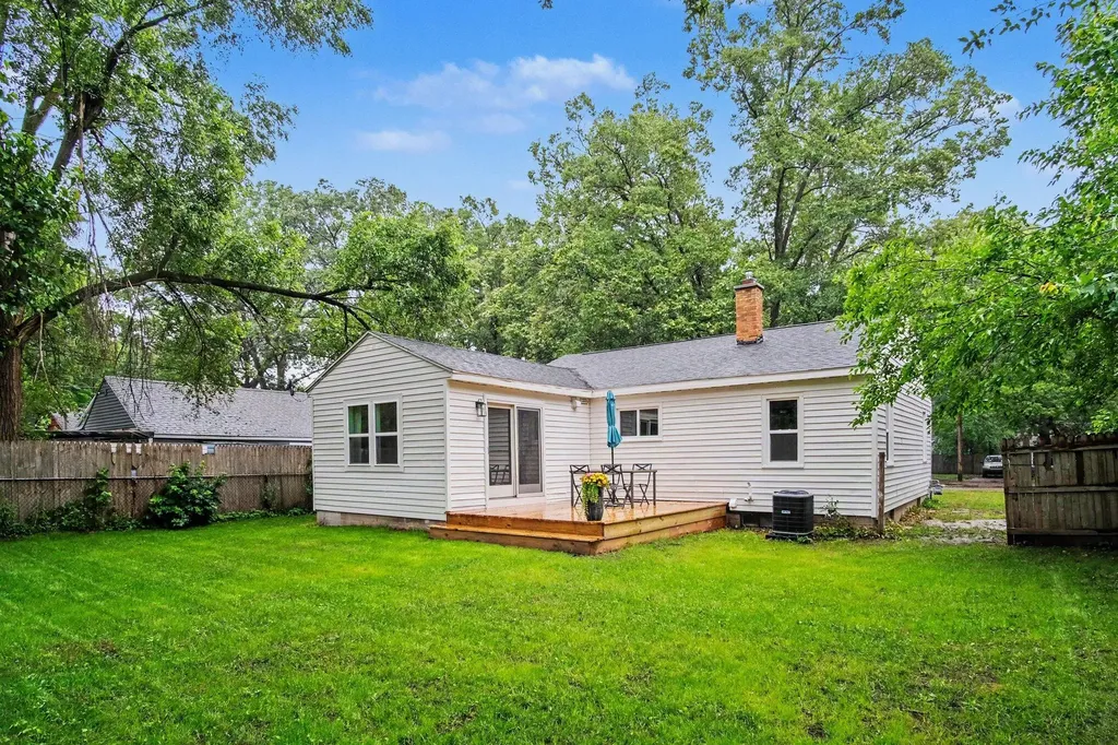 1339 Howard Avenue Muskegon City MI 49442