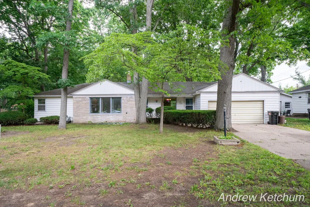 297 Fourth Avenue Holland Charter Township MI 49424
