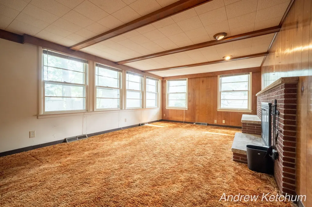 297 Fourth Avenue Holland Charter Township MI 49424