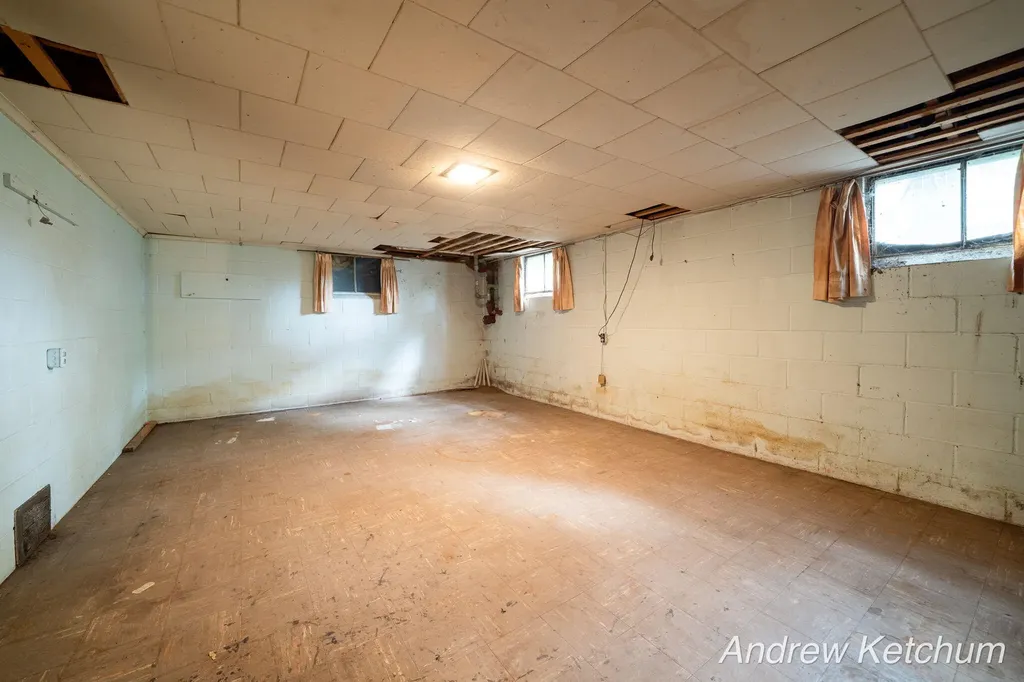 297 Fourth Avenue Holland Charter Township MI 49424