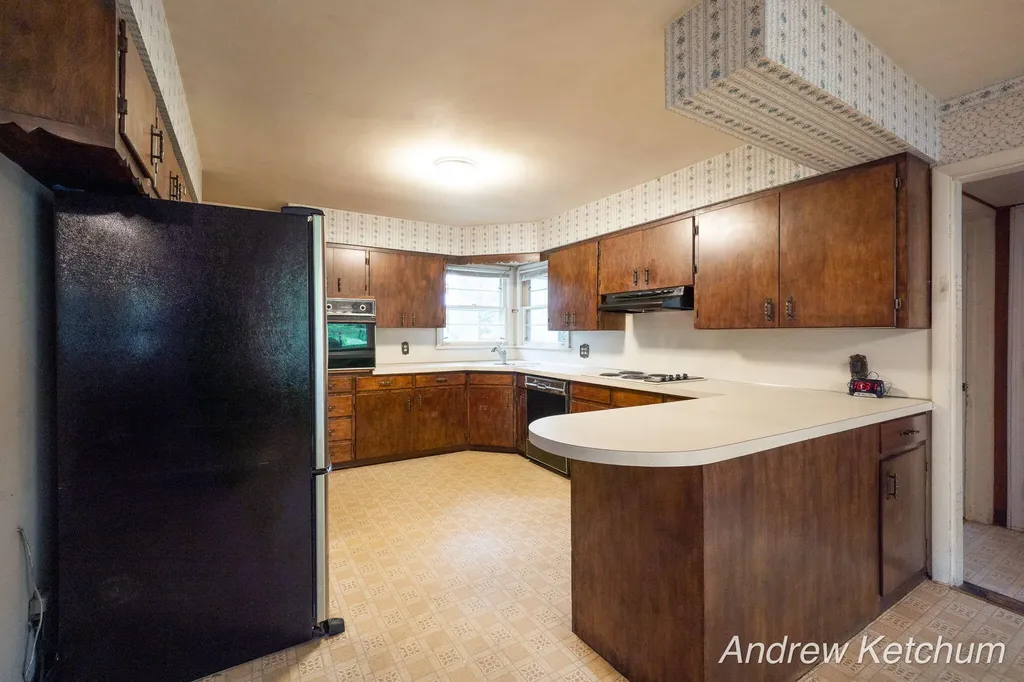 297 Fourth Avenue Holland Charter Township MI 49424
