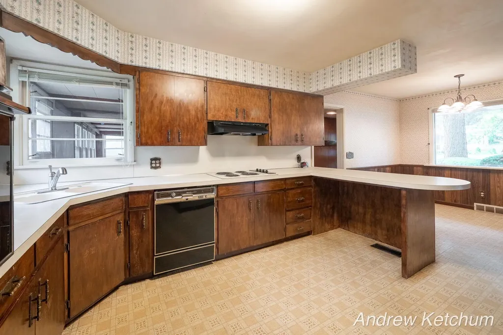 297 Fourth Avenue Holland Charter Township MI 49424