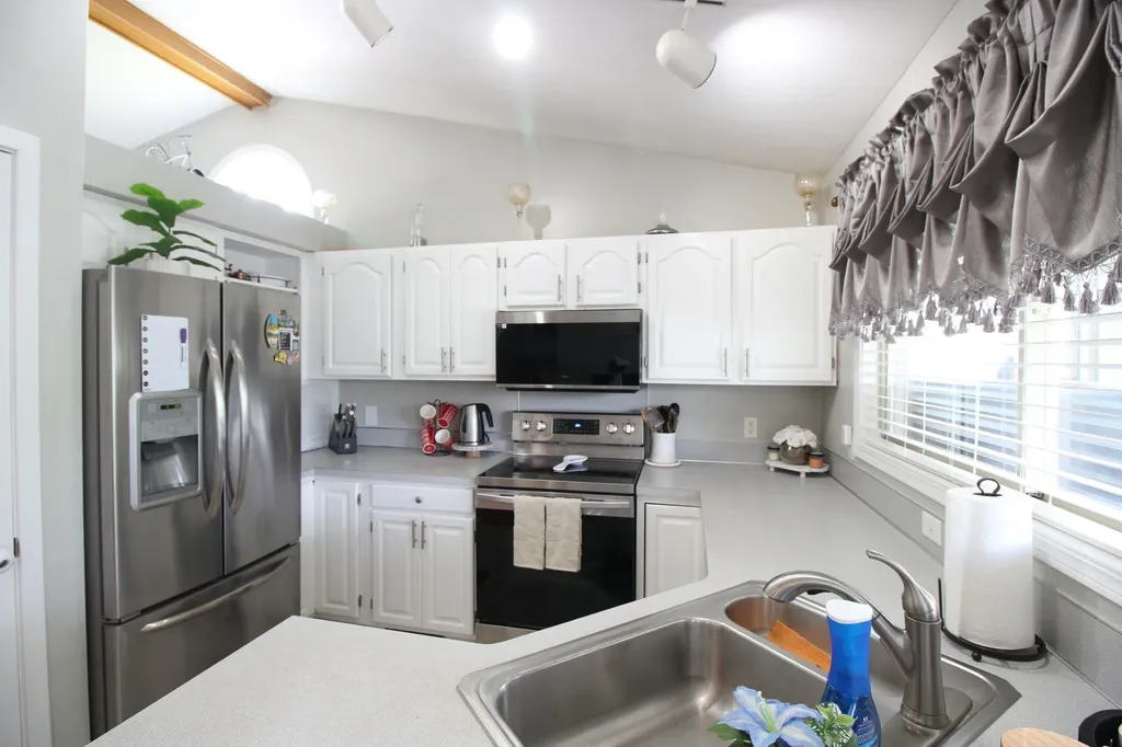 4570 Country Hill Drive SE Kentwood City MI 49512
