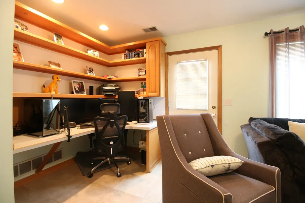 4570 Country Hill Drive SE Kentwood City MI 49512