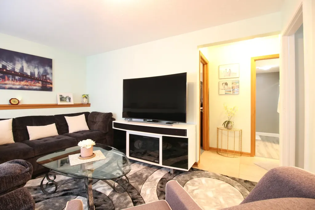 4570 Country Hill Drive SE Kentwood City MI 49512