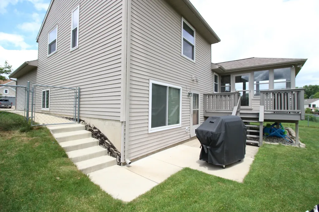 4570 Country Hill Drive SE Kentwood City MI 49512