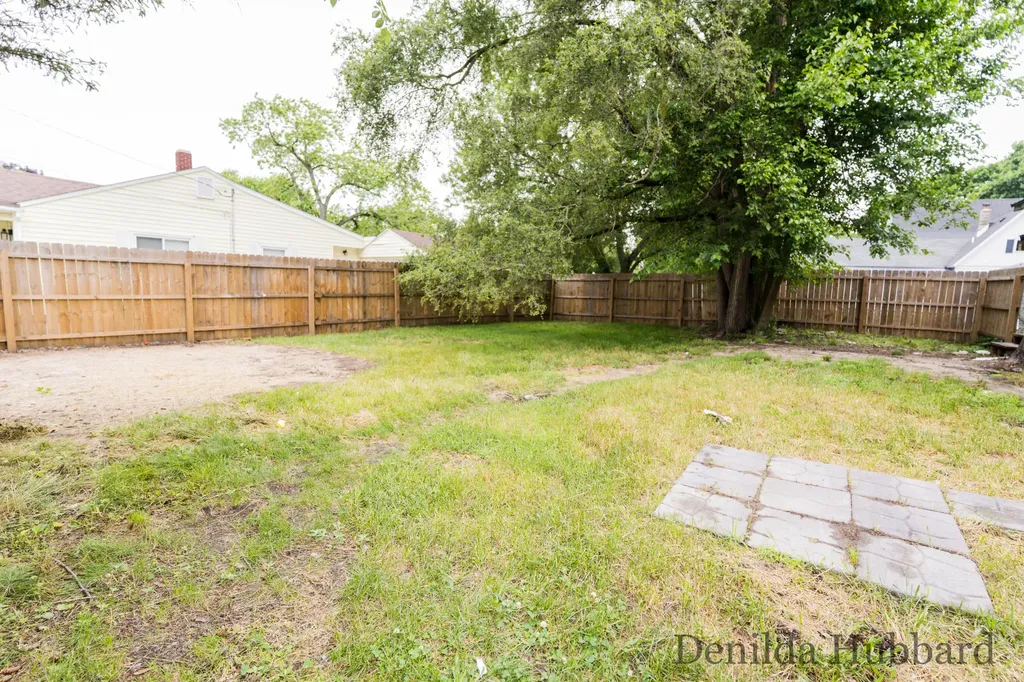 205 N Lincoln Avenue Unknown City MI 48850