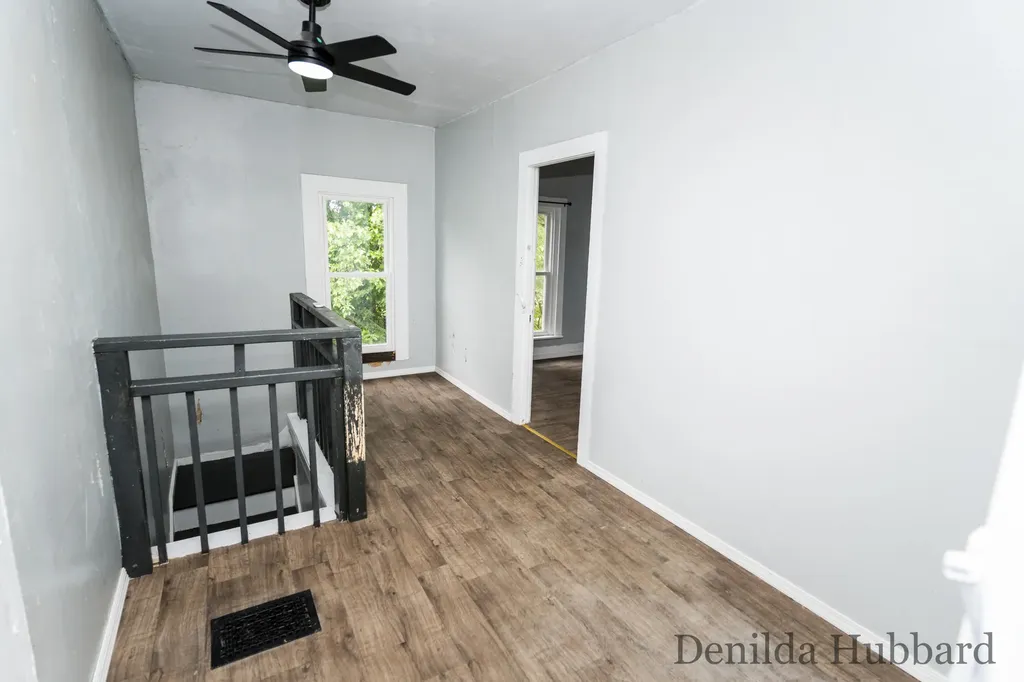 205 N Lincoln Avenue Unknown City MI 48850