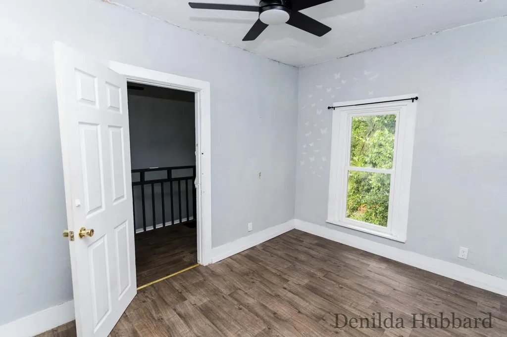205 N Lincoln Avenue Unknown City MI 48850