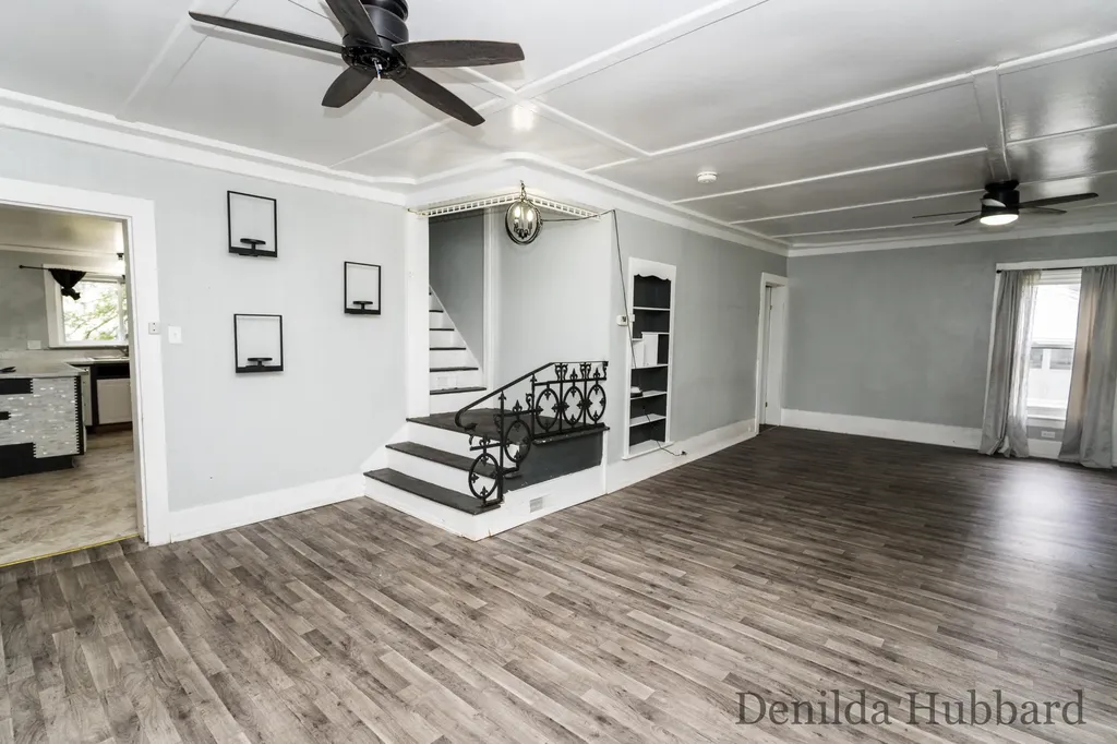 205 N Lincoln Avenue Unknown City MI 48850