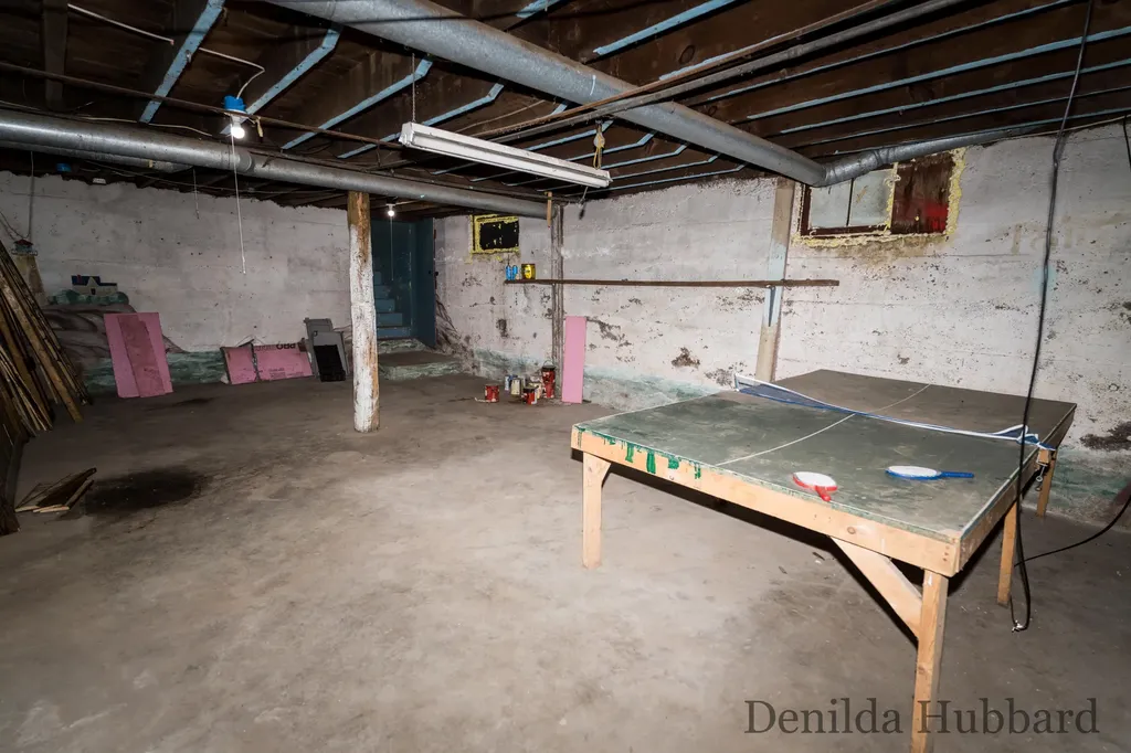 205 N Lincoln Avenue Unknown City MI 48850